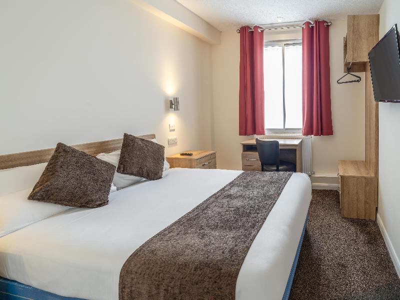 Russ Hill Hotel - Oda