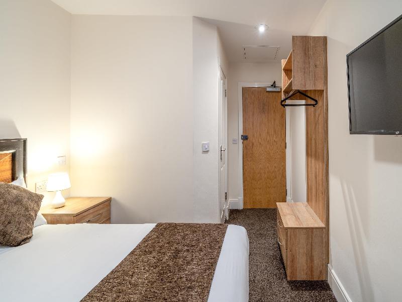 Russ Hill Hotel - Oda