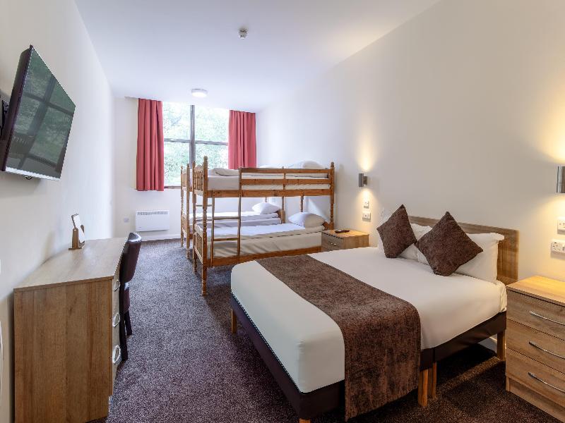 Russ Hill Hotel - Oda