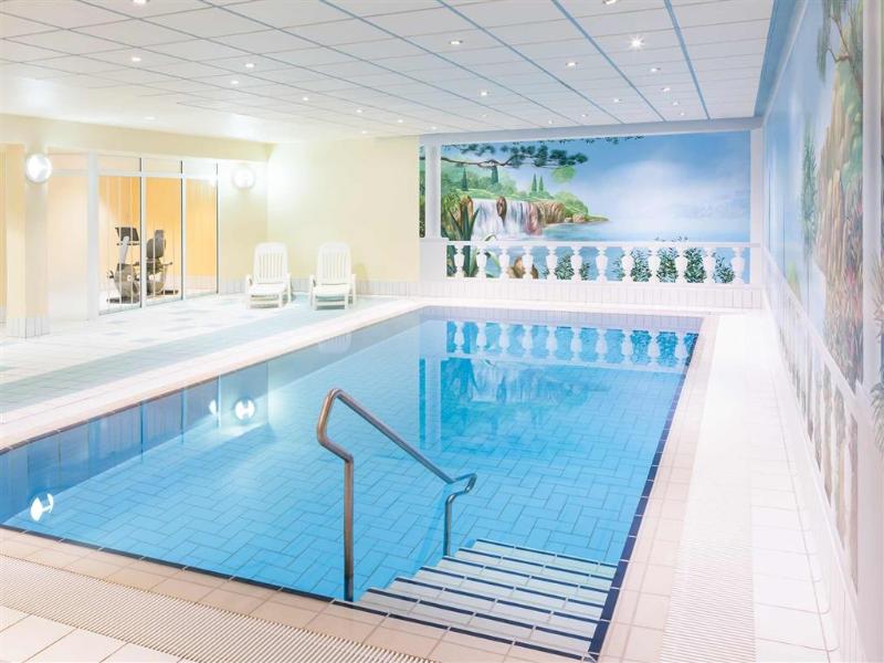 Victor`s Residenz-Hotel Gera - Havuz