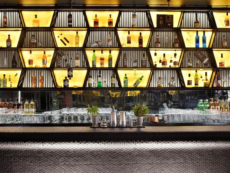 Mövenpick Hotel Jumeirah Beach - Bar