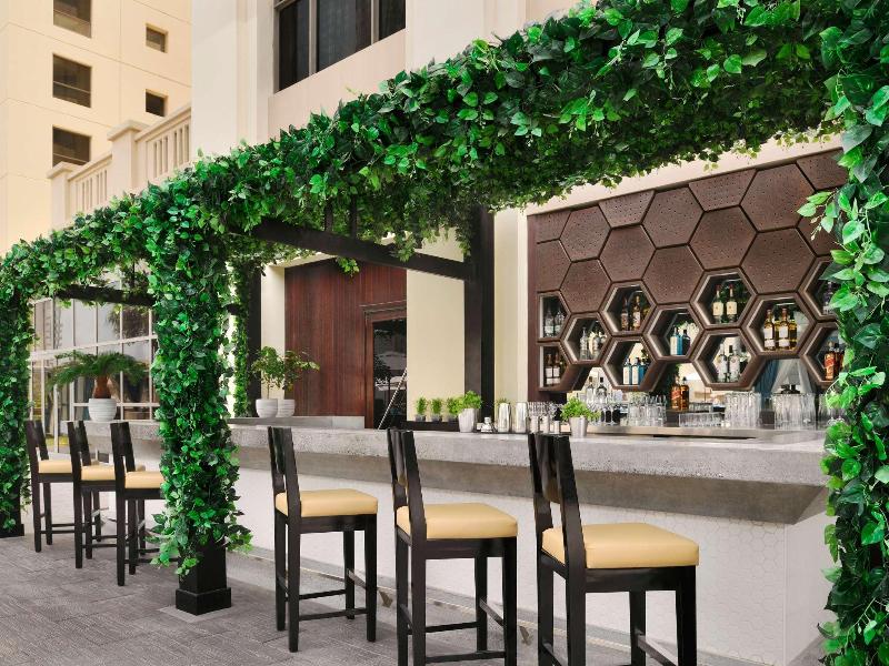 Mövenpick Hotel Jumeirah Beach - Bar