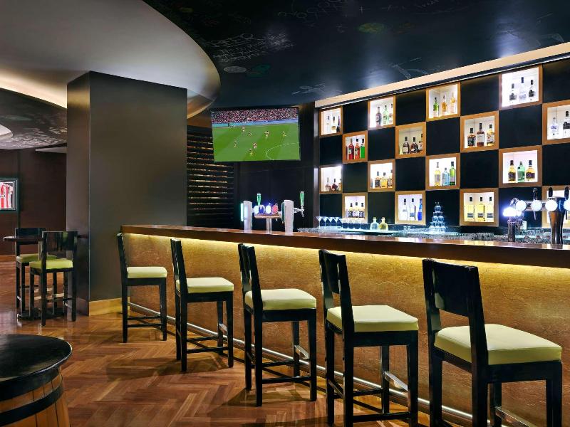 Mövenpick Hotel Jumeirah Beach - Bar