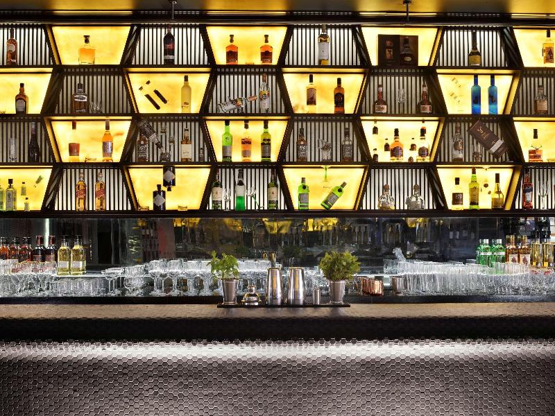 Mövenpick Hotel Jumeirah Beach - Bar