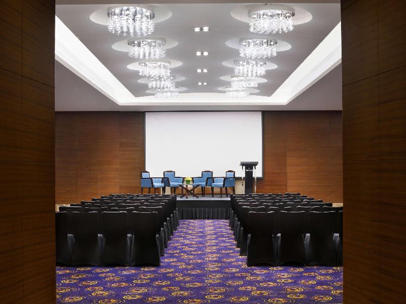 Mövenpick Hotel Jumeirah Beach - Toplantı