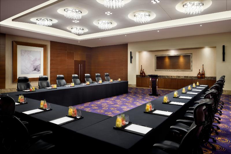 Mövenpick Hotel Jumeirah Beach - Toplantı