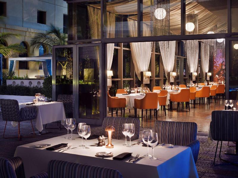Mövenpick Hotel Jumeirah Beach - Restoran
