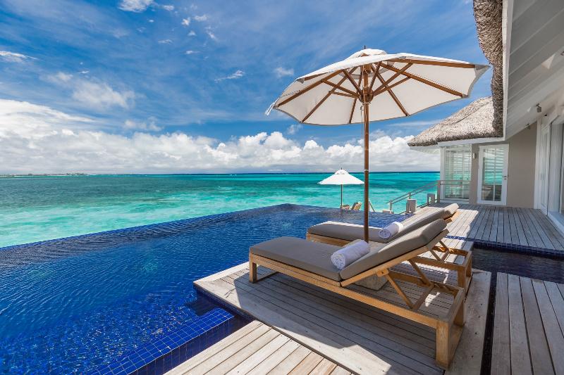 Lux South Ari Atoll - Oda