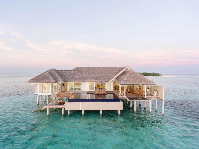 Lux South Ari Atoll - Oda