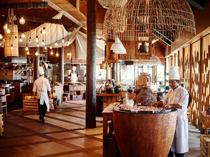 Lux South Ari Atoll - Restoran