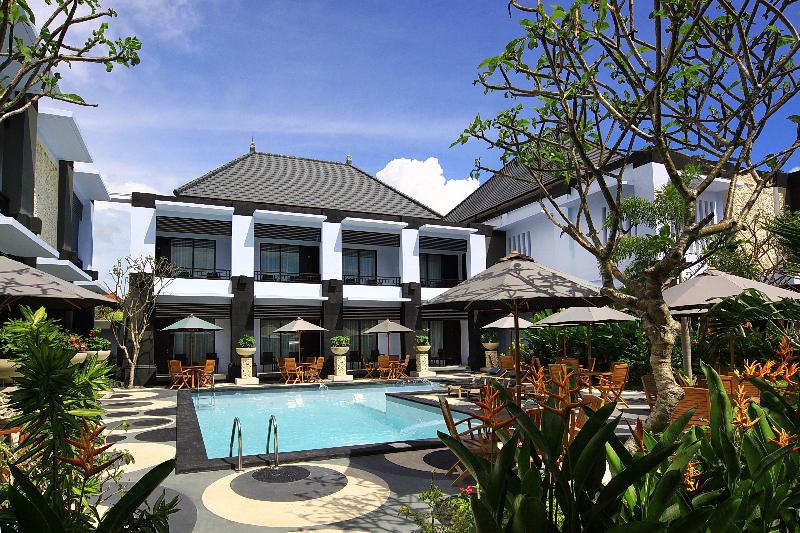The Radiant Hotel - Havuz