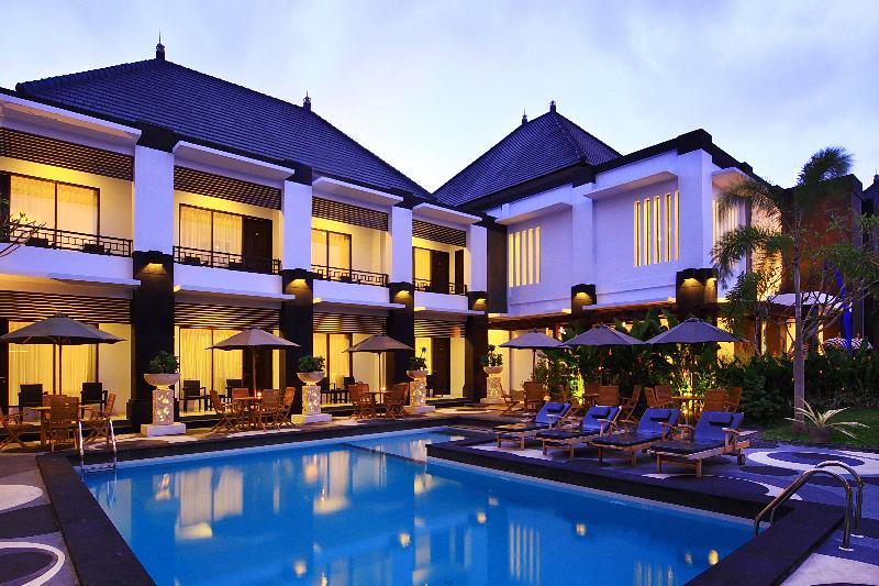 The Radiant Hotel - Teras