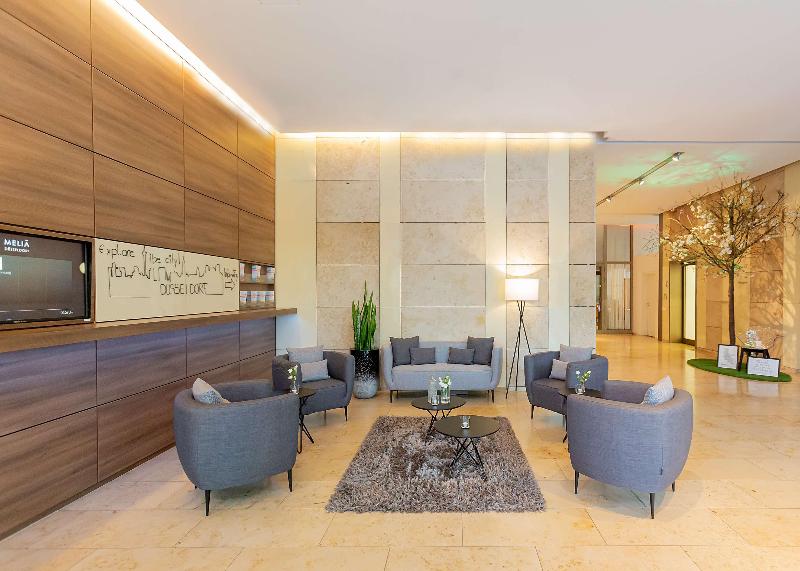 Meliá Düsseldorf - Lobi