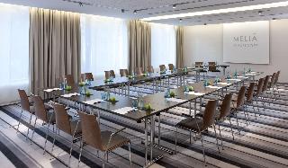 Meliá Düsseldorf otel fotoğrafı