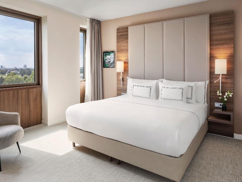 Meliá Düsseldorf - Oda