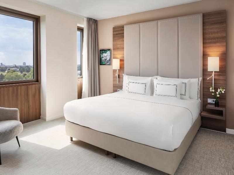Meliá Düsseldorf - Oda