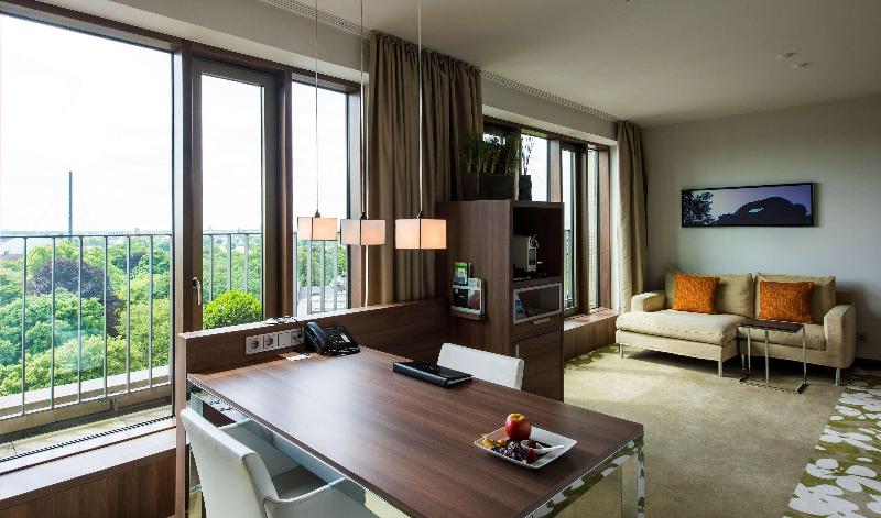 Meliá Düsseldorf - Oda