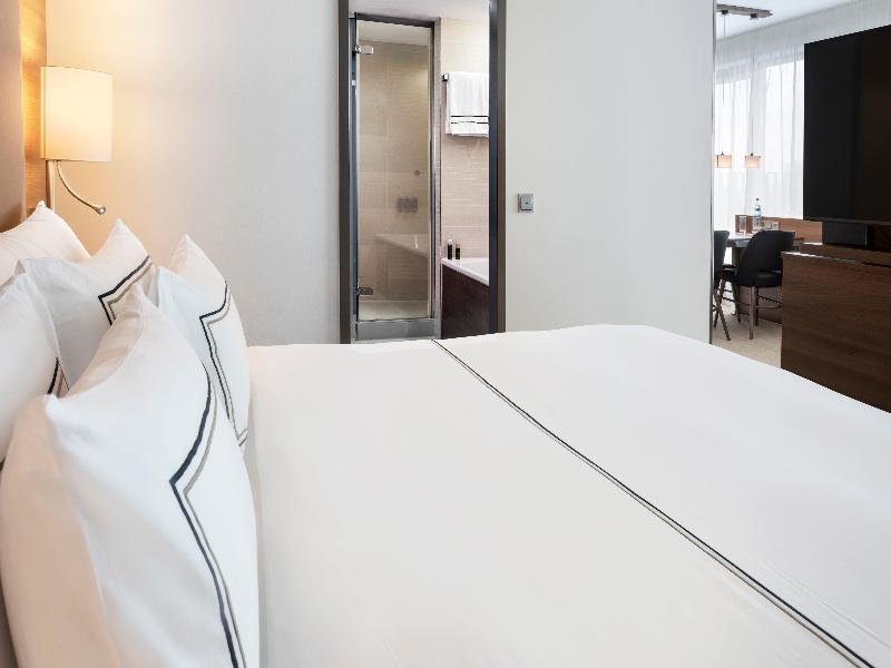 Meliá Düsseldorf - Oda