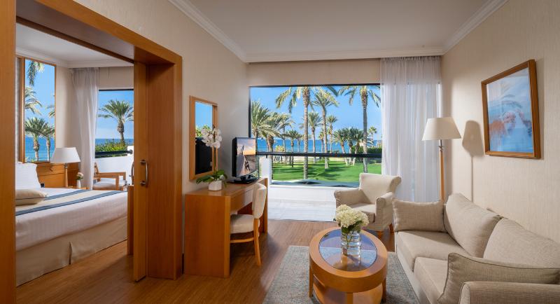 Constantinou Bros Asimina Suites - Oda