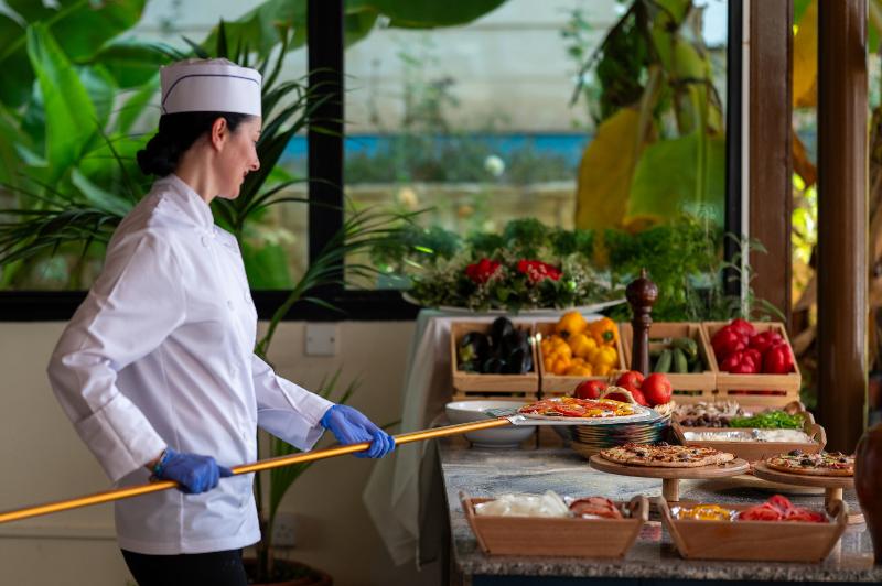 Constantinou Bros Asimina Suites - Restoran