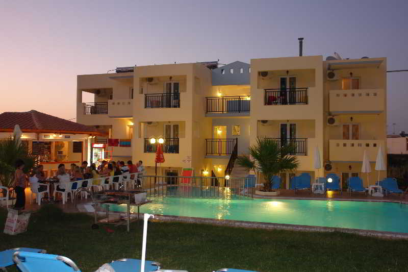 Sunshine Studios & Apartments