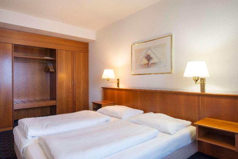 Wyndham Garden Duesseldorf Mettmann - Oda