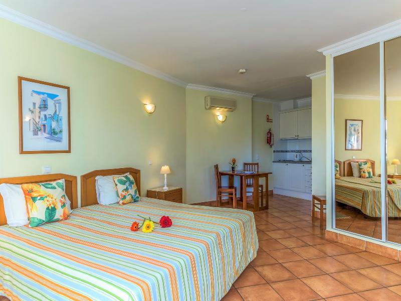 Canavial I & II Apartments - Oda