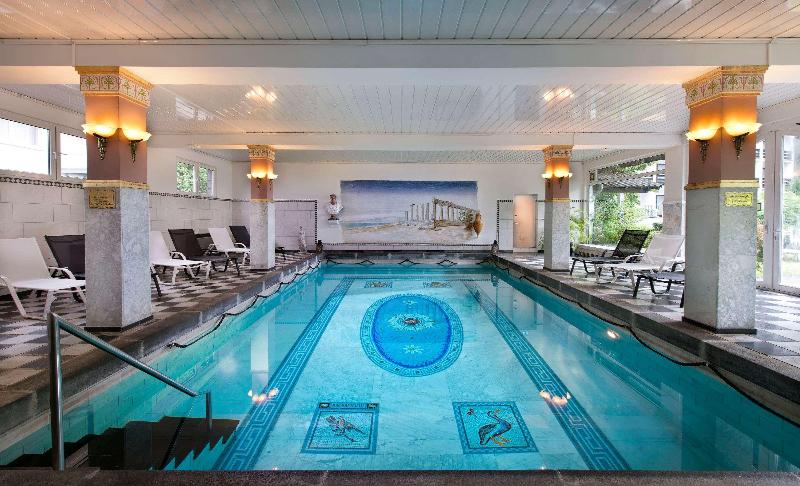 Wyndham Garden Gummersbach - Havuz