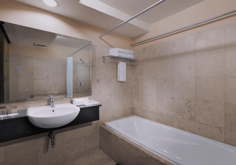 Grand Dafam Braga Bandung - Oda