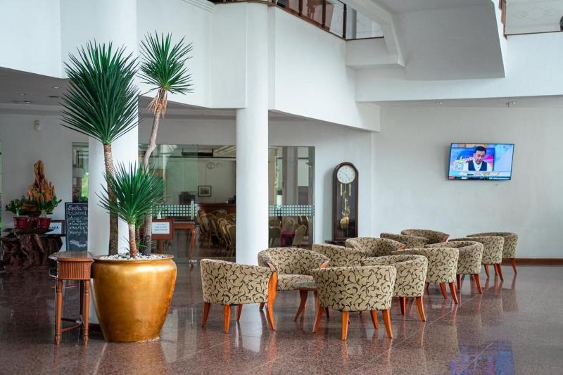 Sinabung Resort Hotel - Lobi