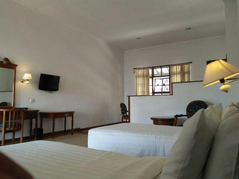 Sinabung Resort Hotel - Oda
