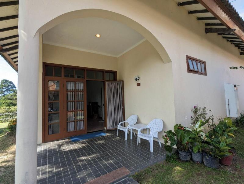 Sinabung Resort Hotel - Teras
