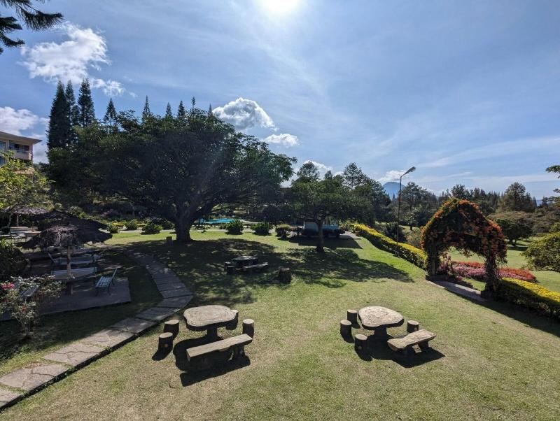Sinabung Resort Hotel - Teras