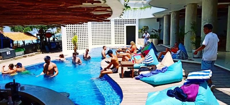 The Beach House Resort - Havuz