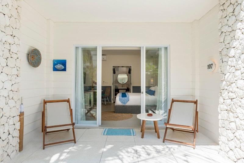 The Beach House Resort - Teras