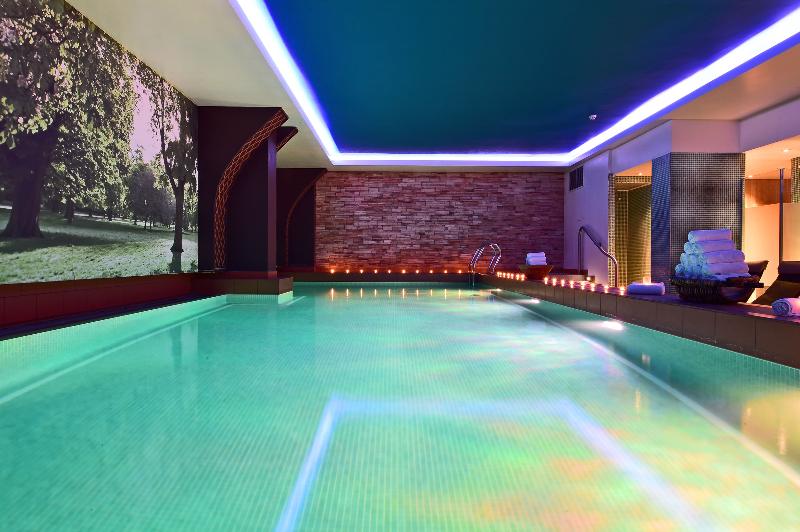 Pestana Chelsea Bridge Hotel & Spa - Havuz