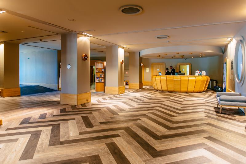 Axis Vermar Conference & Beach Hotel - Lobi