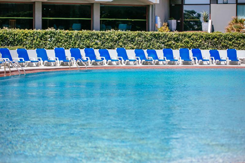 Axis Vermar Conference & Beach Hotel - Havuz