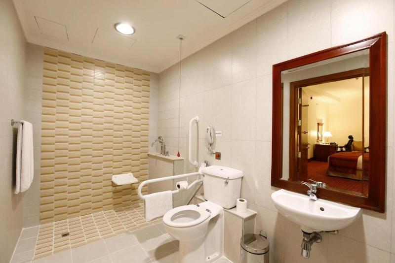 Sunday Hotel Holiday international Dubai - Oda
