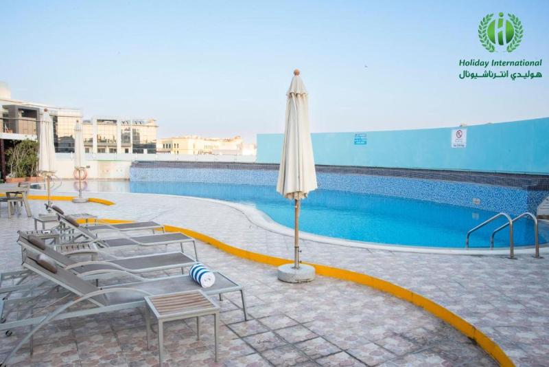 Sunday Hotel Holiday international Dubai - Havuz