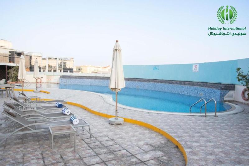 Sunday Hotel Holiday international Dubai - Havuz