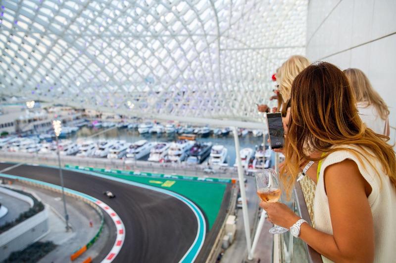 W Abu Dhabi - Yas Island - Genel