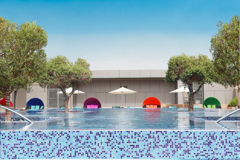 Aloft Abu Dhabi - Havuz