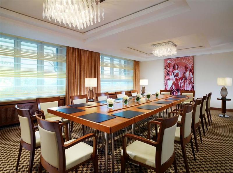 Neues Schloss Hotel Zurich, Autograph Collection - Genel