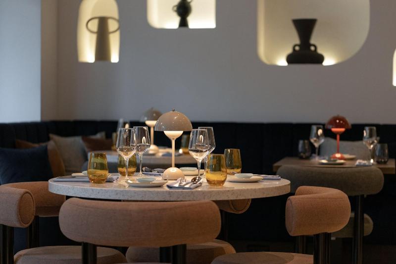 Neues Schloss Hotel Zurich, Autograph Collection - Restoran