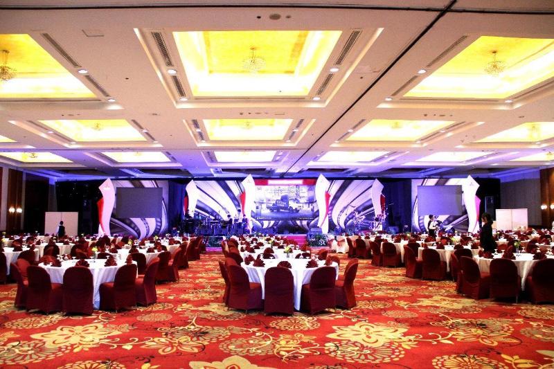 Redtop Hotel & Convention Center - Genel