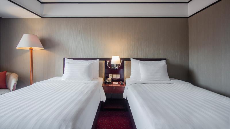 Redtop Hotel & Convention Center - Oda