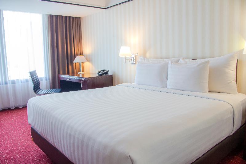 Redtop Hotel & Convention Center - Oda