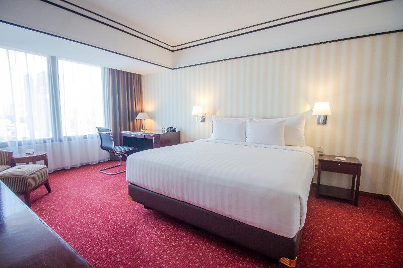 Redtop Hotel & Convention Center - Oda