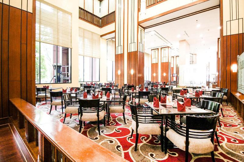 Redtop Hotel & Convention Center - Restoran